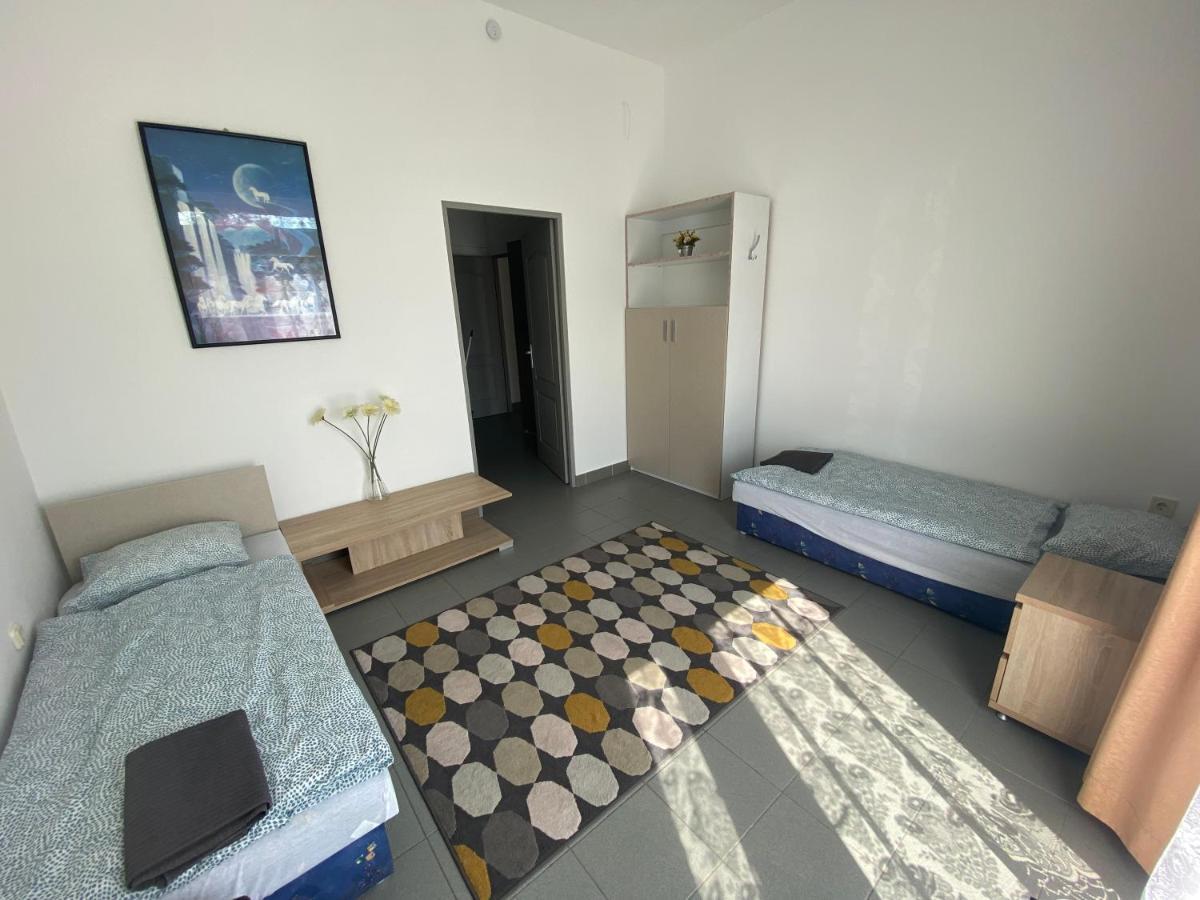 Tocc Apartman Gyál Exterior photo