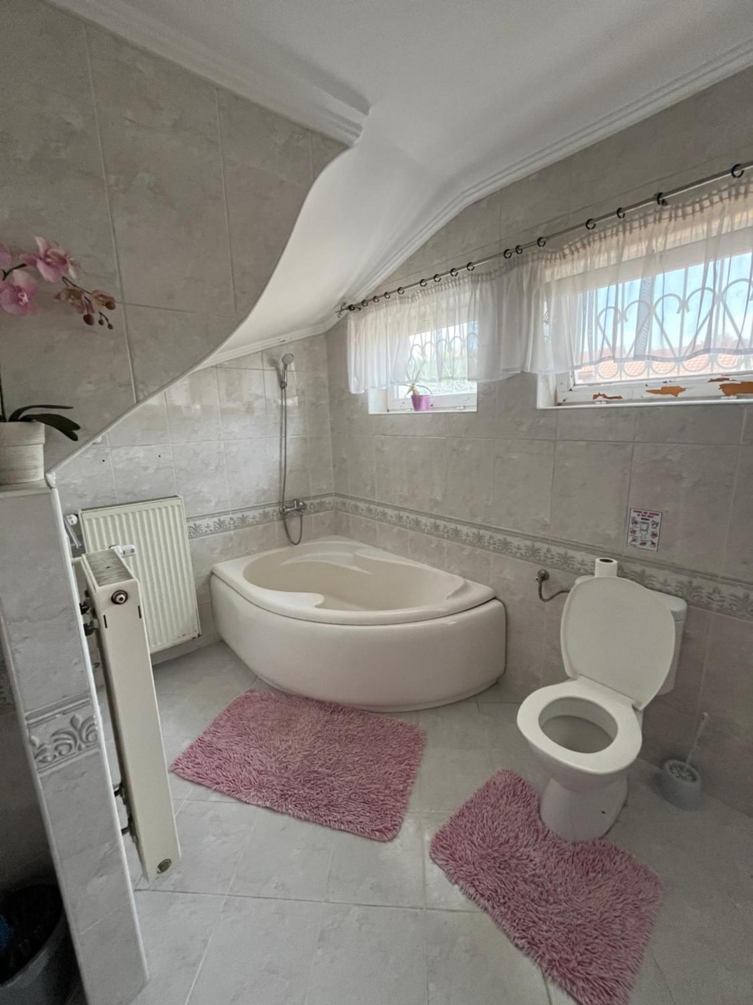 Tocc Apartman Gyál Exterior photo